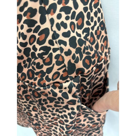 Leopard Print Biker Shorts Size S/M 6 Sexy Workout Yoga Pockets Mid Rise Fitness - Picture 5 of 8